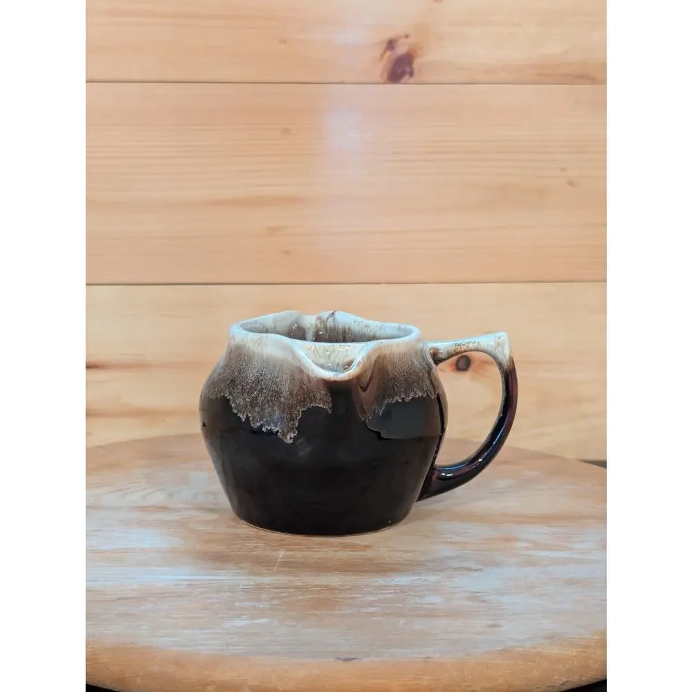 Vintage Pfaltzgraff Brown Drip Double Spout Gravy Boat Stoneware
